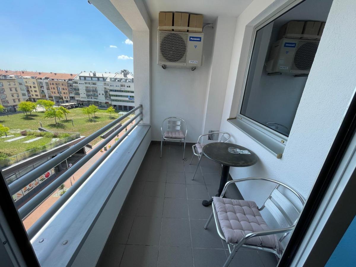 Korzo Osijek 2 Apartamento Exterior foto