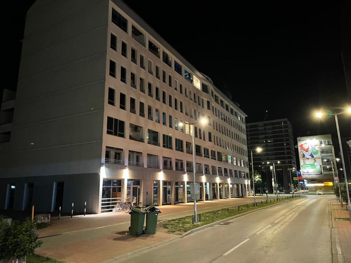 Korzo Osijek 2 Apartamento Exterior foto